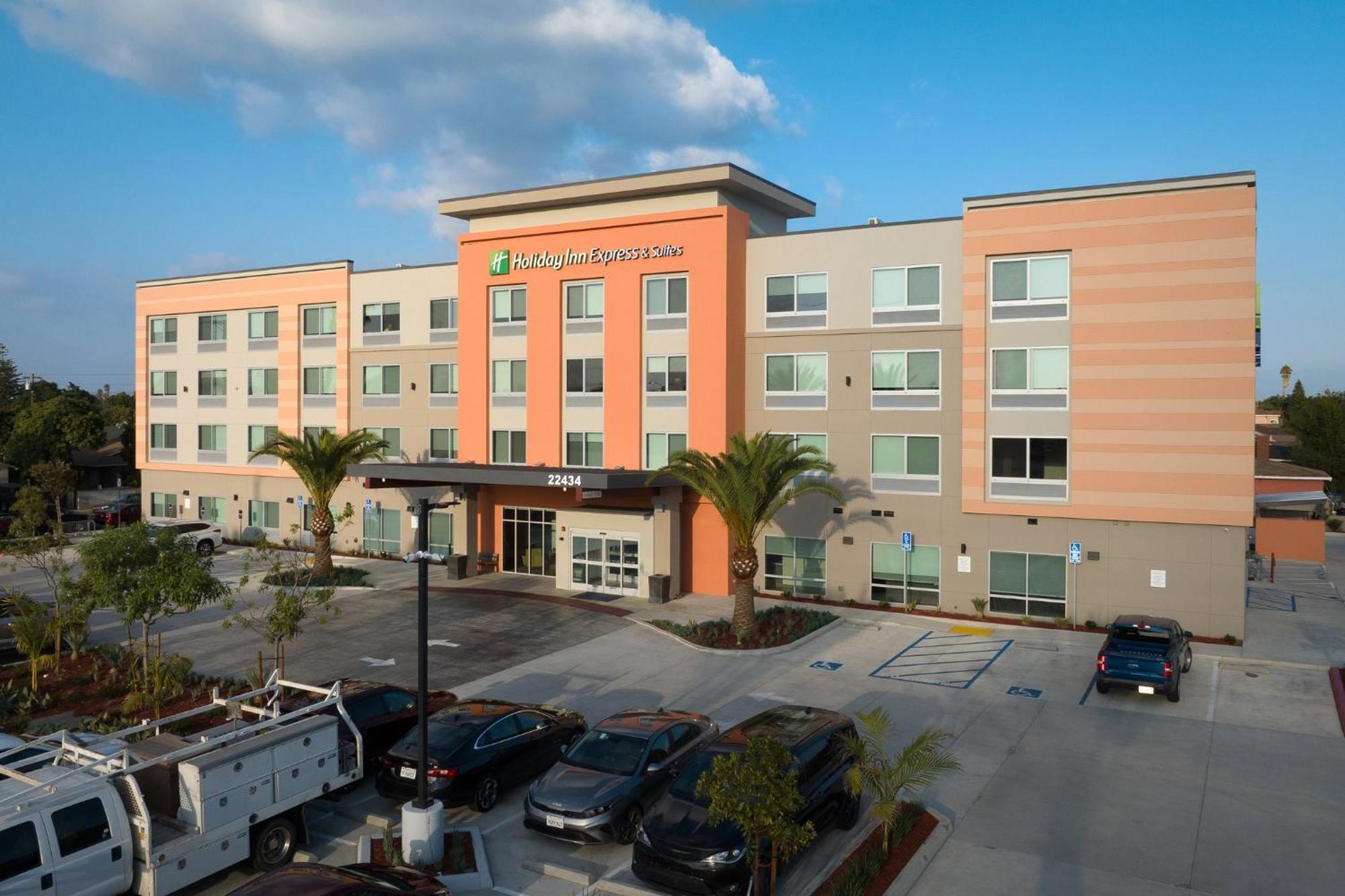 Holiday Inn Express & Suites - Hawaiian Gardens By Ihg Luaran gambar