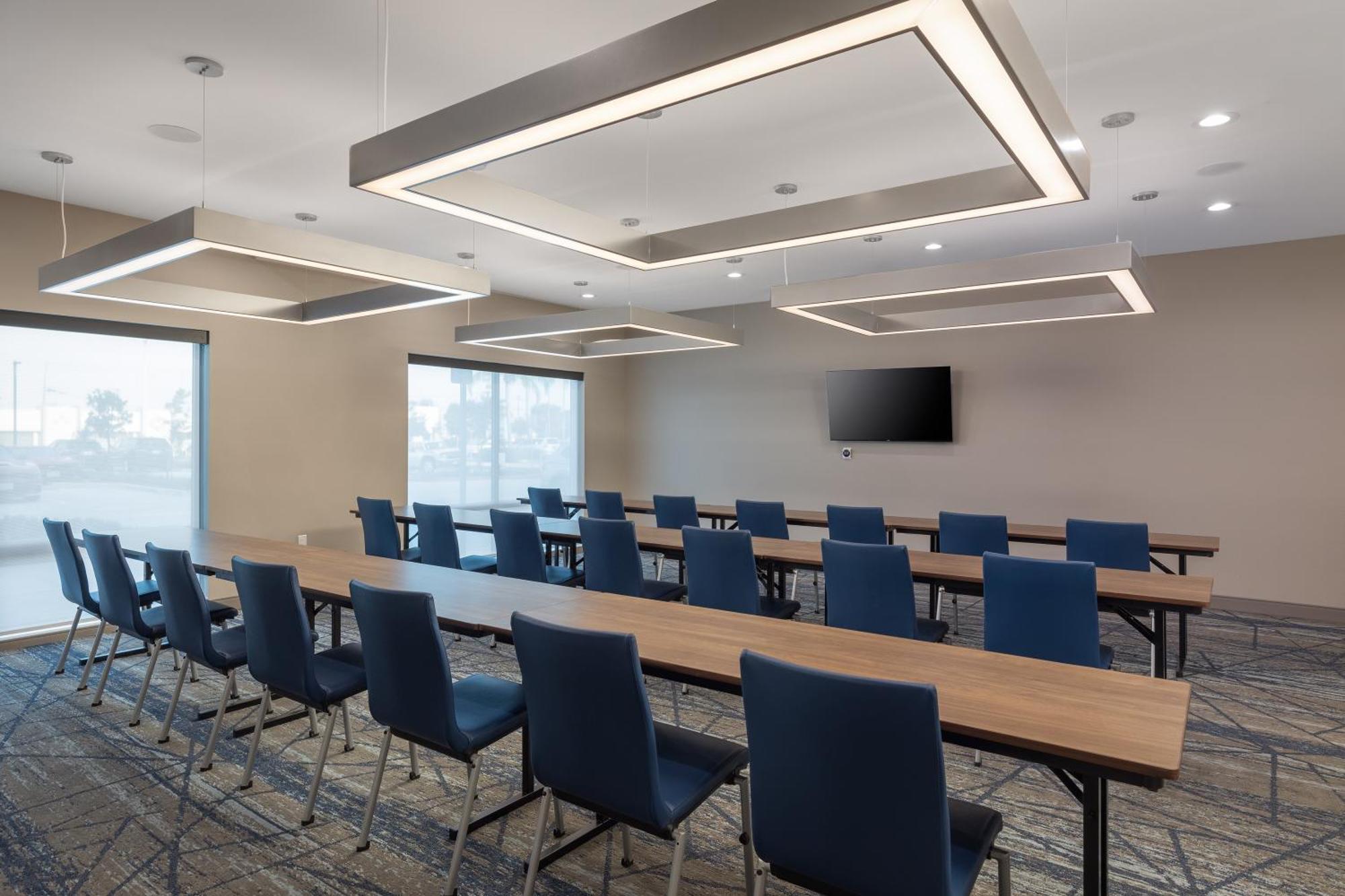 Holiday Inn Express & Suites - Hawaiian Gardens By Ihg Luaran gambar